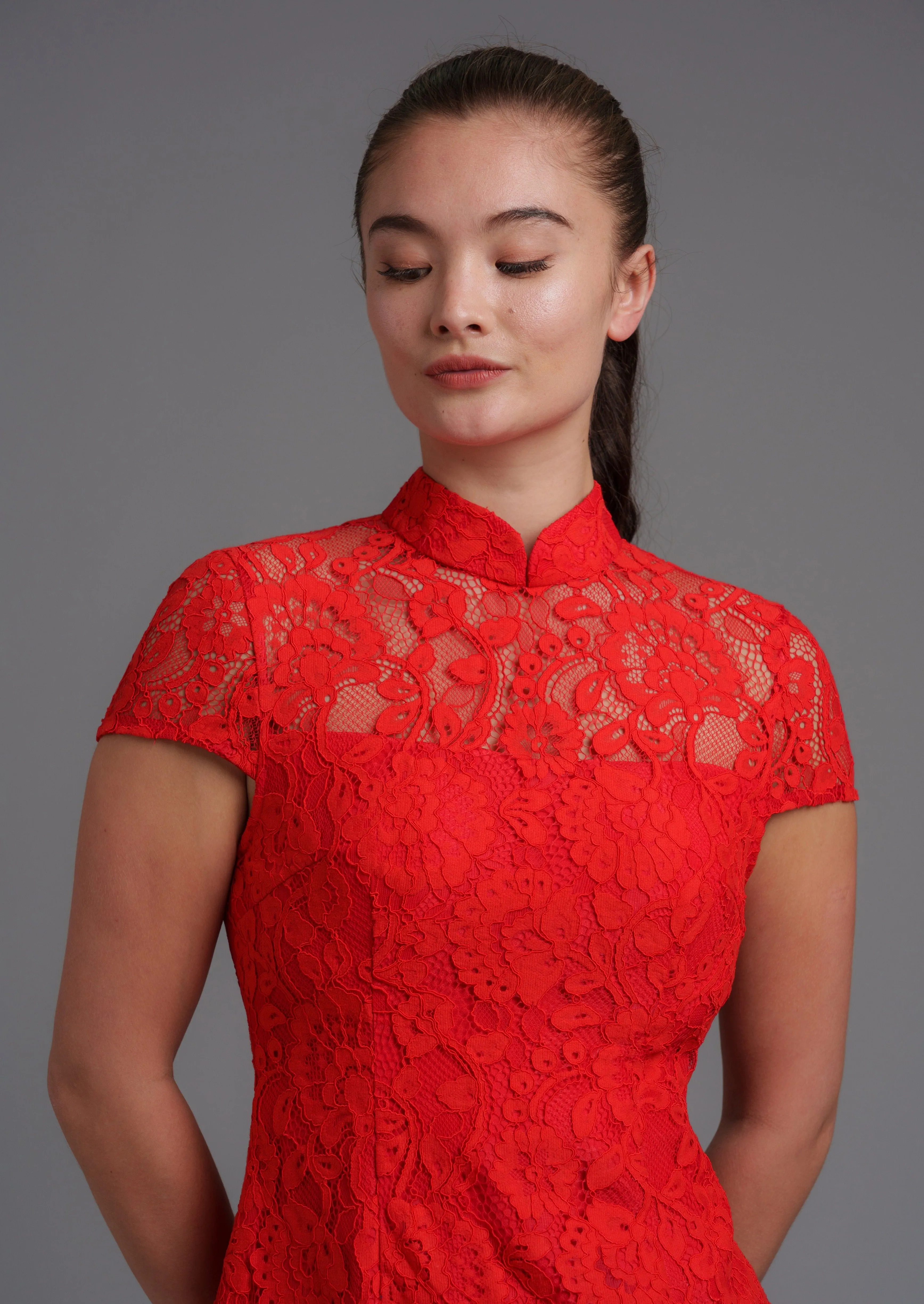 Alstroemeria Cap Sleeves Open Back Lace Qipao