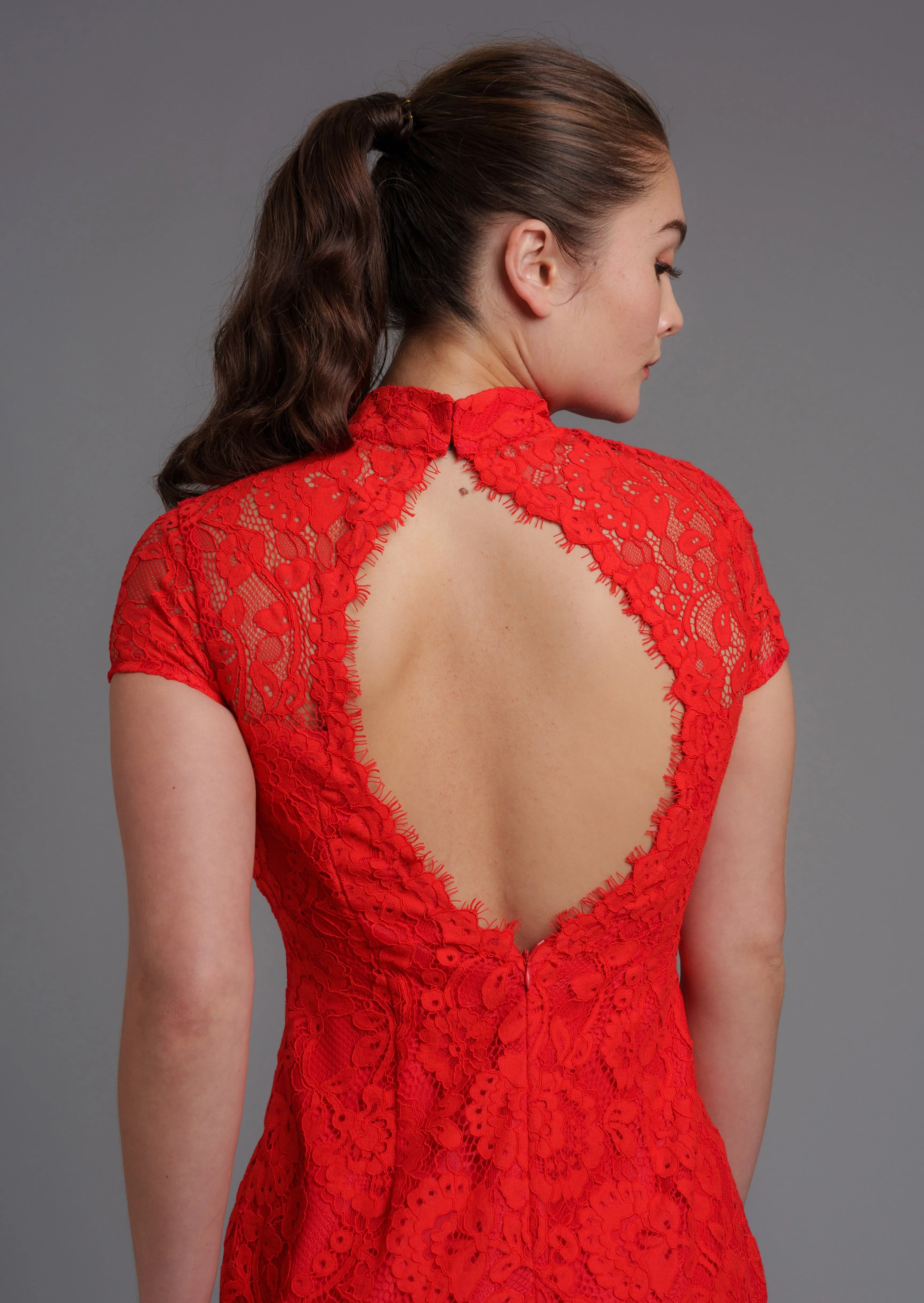 Alstroemeria Cap Sleeves Open Back Lace Qipao