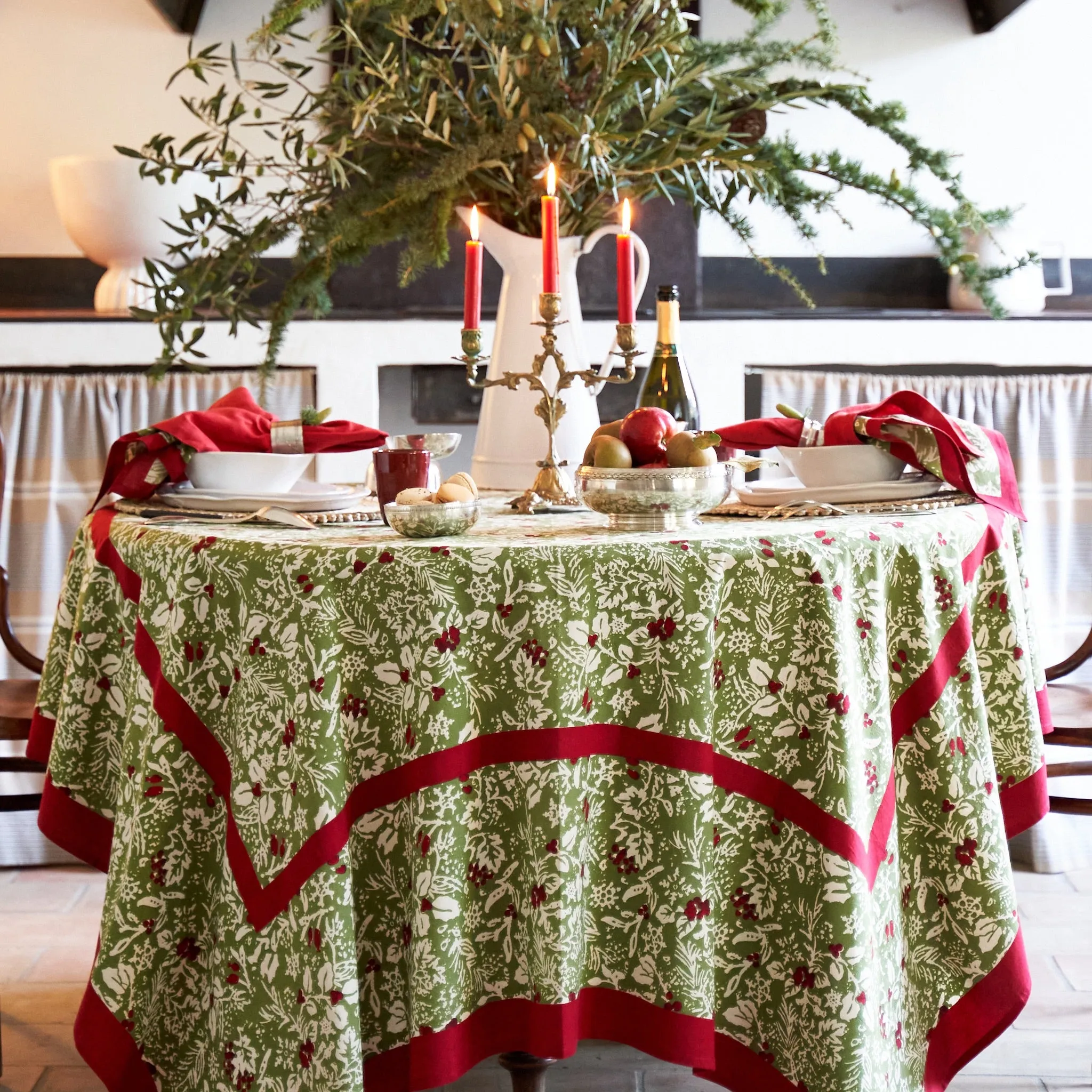 French Tablecloth Baies de Houx Red & Green