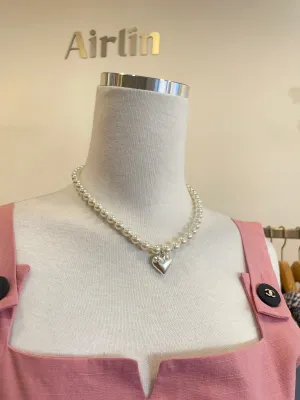 Heart pearl necklace